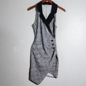 Black Whiye Check Mock Wrap V Neck Asymetrical Stretchy Dress Medium